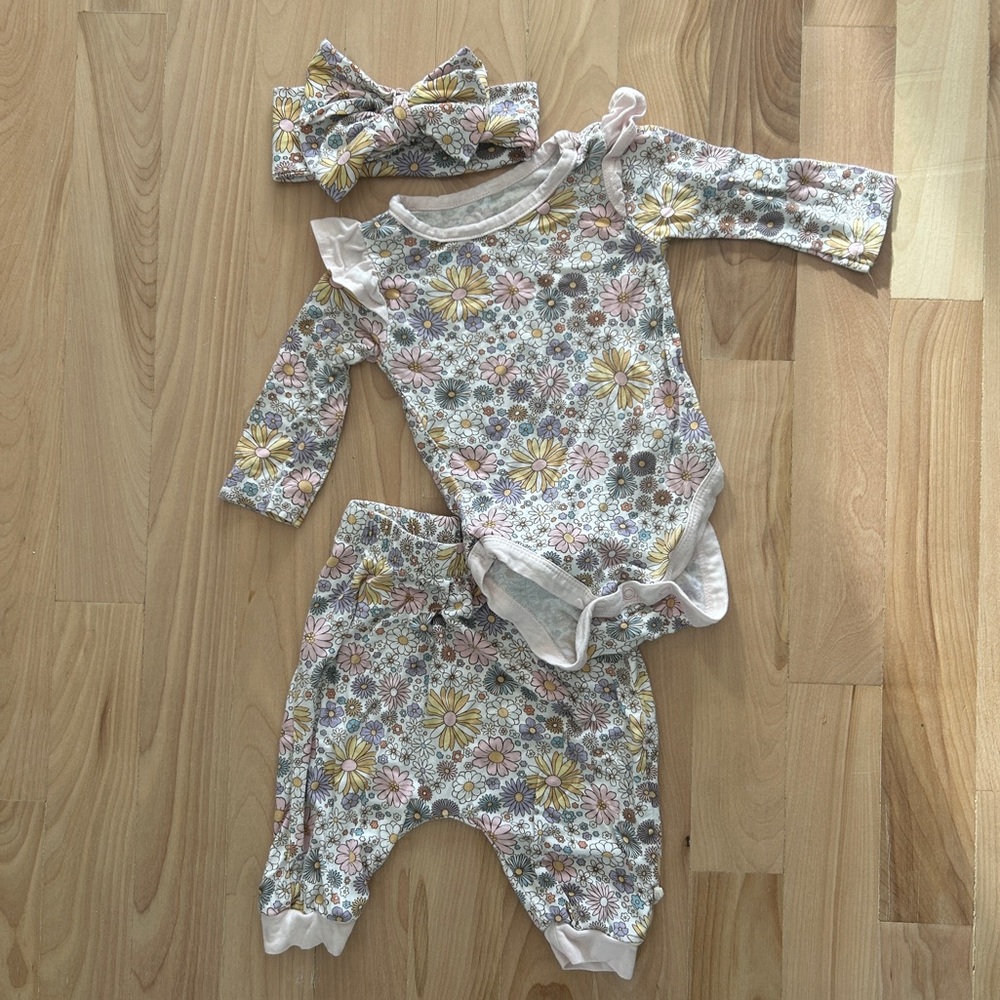 Milkberry Bamboo Baby Set 0-3 Month Floral 3 Piece Outfit Bodysuit Pants